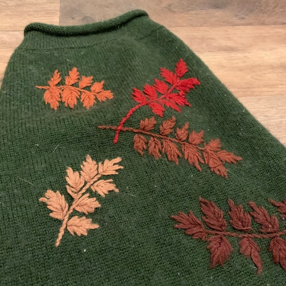 Autumn Embroidered Woolrich Dog Sweater - Picture 5 of 9